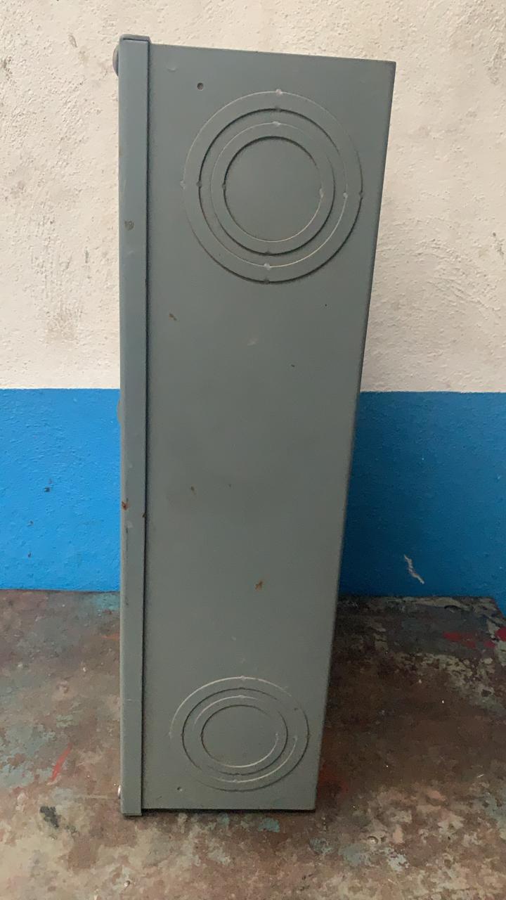 Interruptor en Caja Moldeada Square D 200A J250SMX