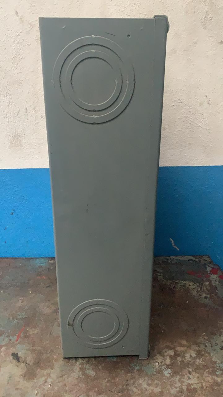 Interruptor en Caja Moldeada Square D 200A J250SMX