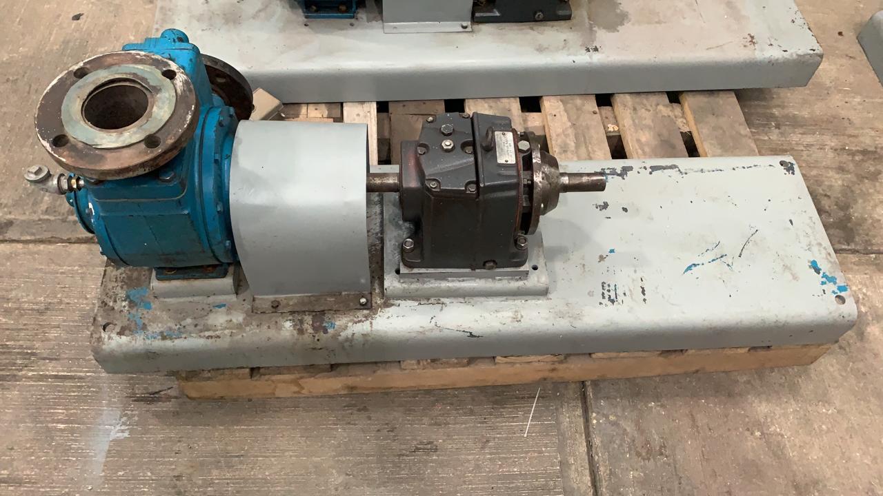 Bomba de Líquidos Viscosos Blackmer X3E con Reductor MT302