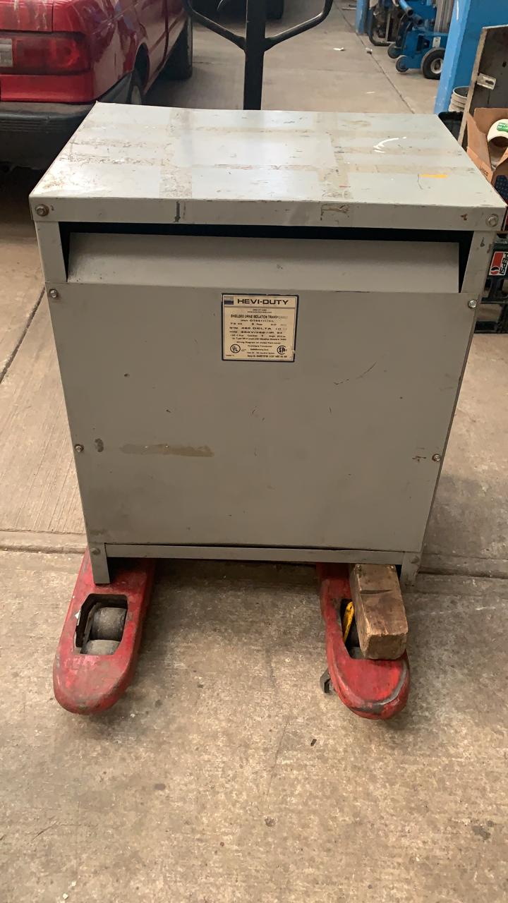 Transformador de Aislamiento 75 KVA Emerson DT651H75S