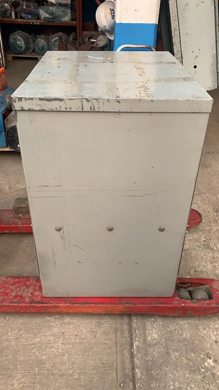 Transformador de Aislamiento 75 KVA Emerson DT651H75S