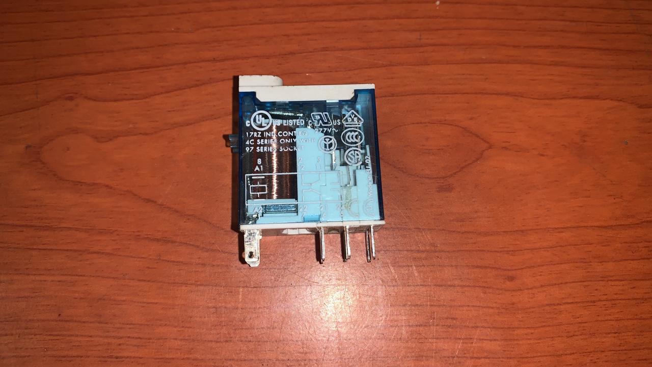 Relevador Finder 46.52.9.024.0040