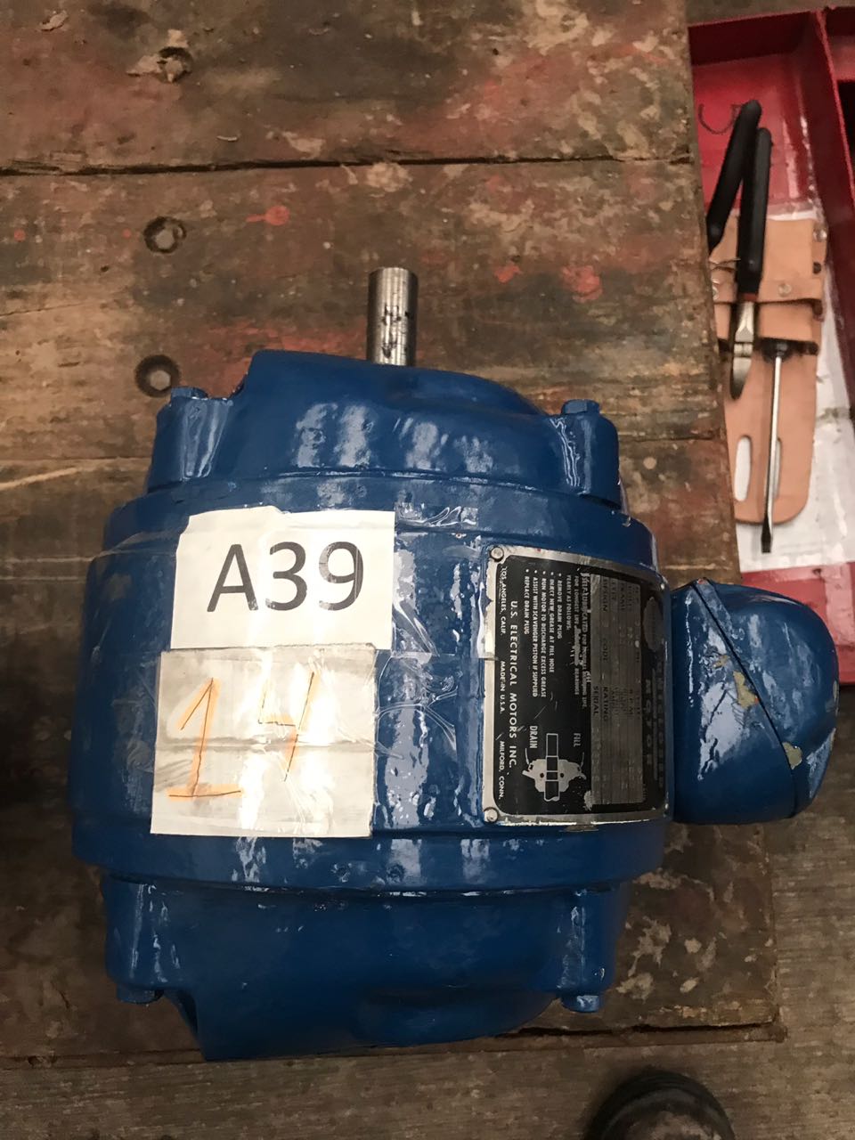 MOTOR ELÉCTRICO DE CORRIENTE ALTERNA 3/4HP MARCA UNICLOSED MOTOR