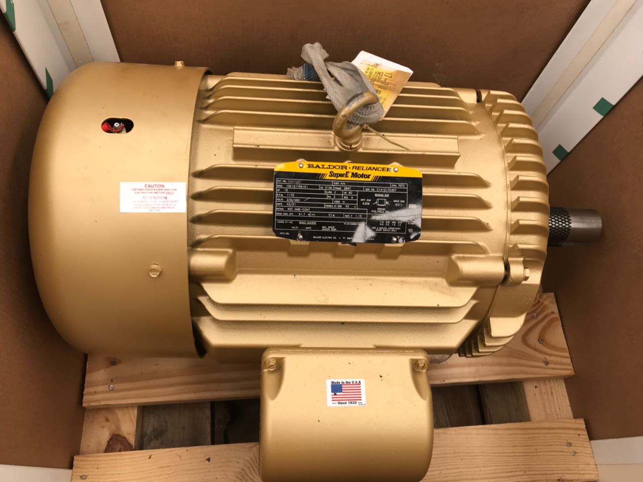 Motor de Corriente Alterna 15 HP Baldor EM4100T