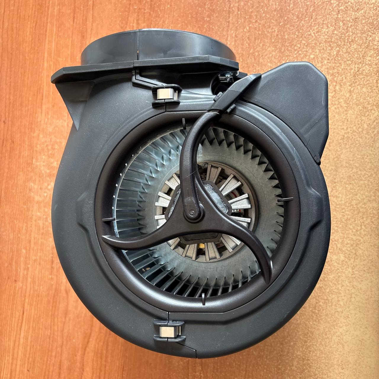 VENTILADOR EBMPAPST D2E146-HT65-94