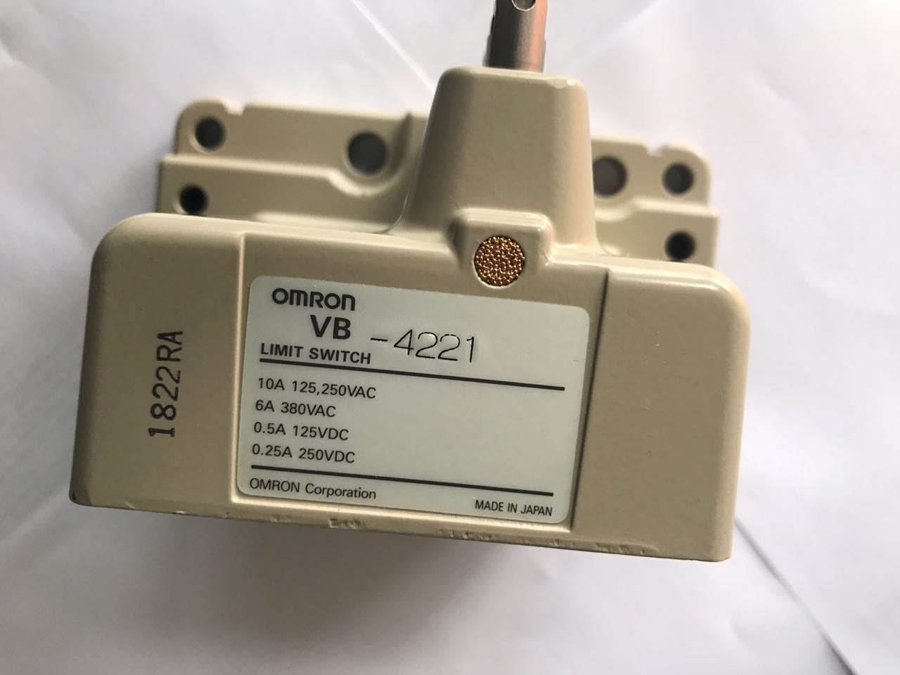 Limit switch Omron VB-4221