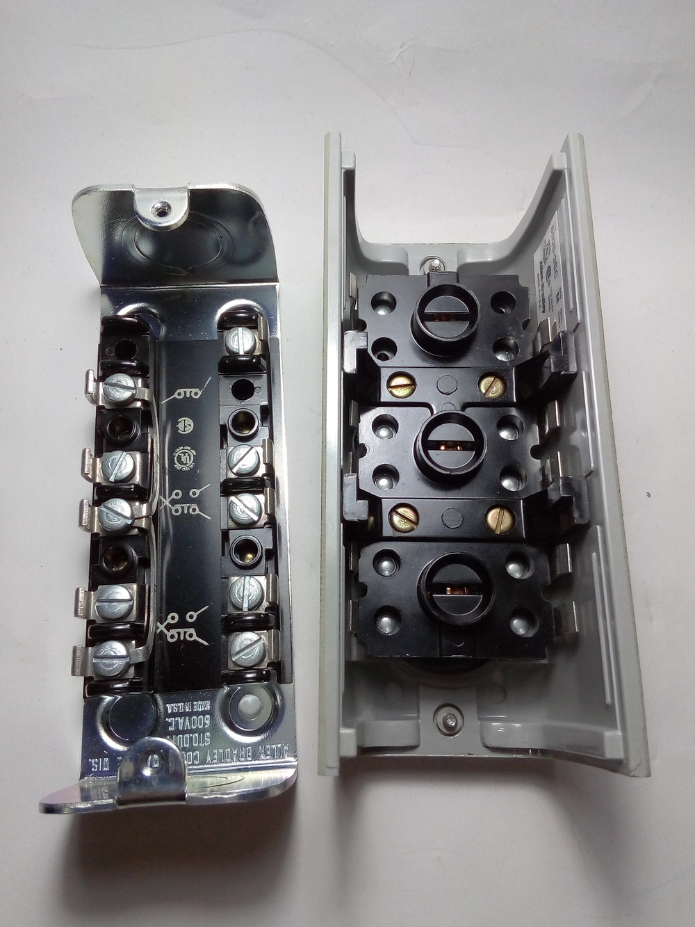 Botonera Allen Bradley 800S3SC