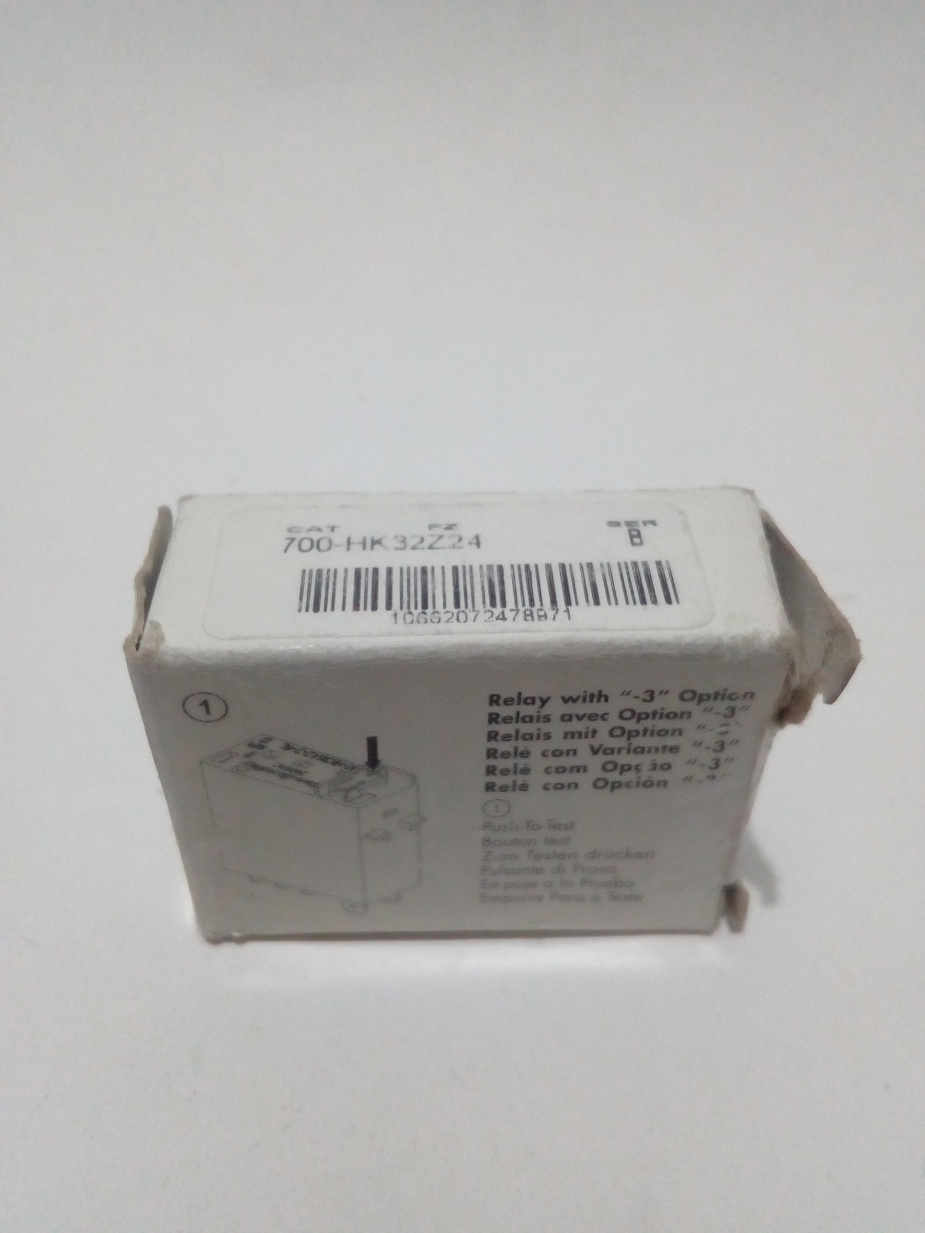 Relevador Allen Bradley 700-HK32Z24