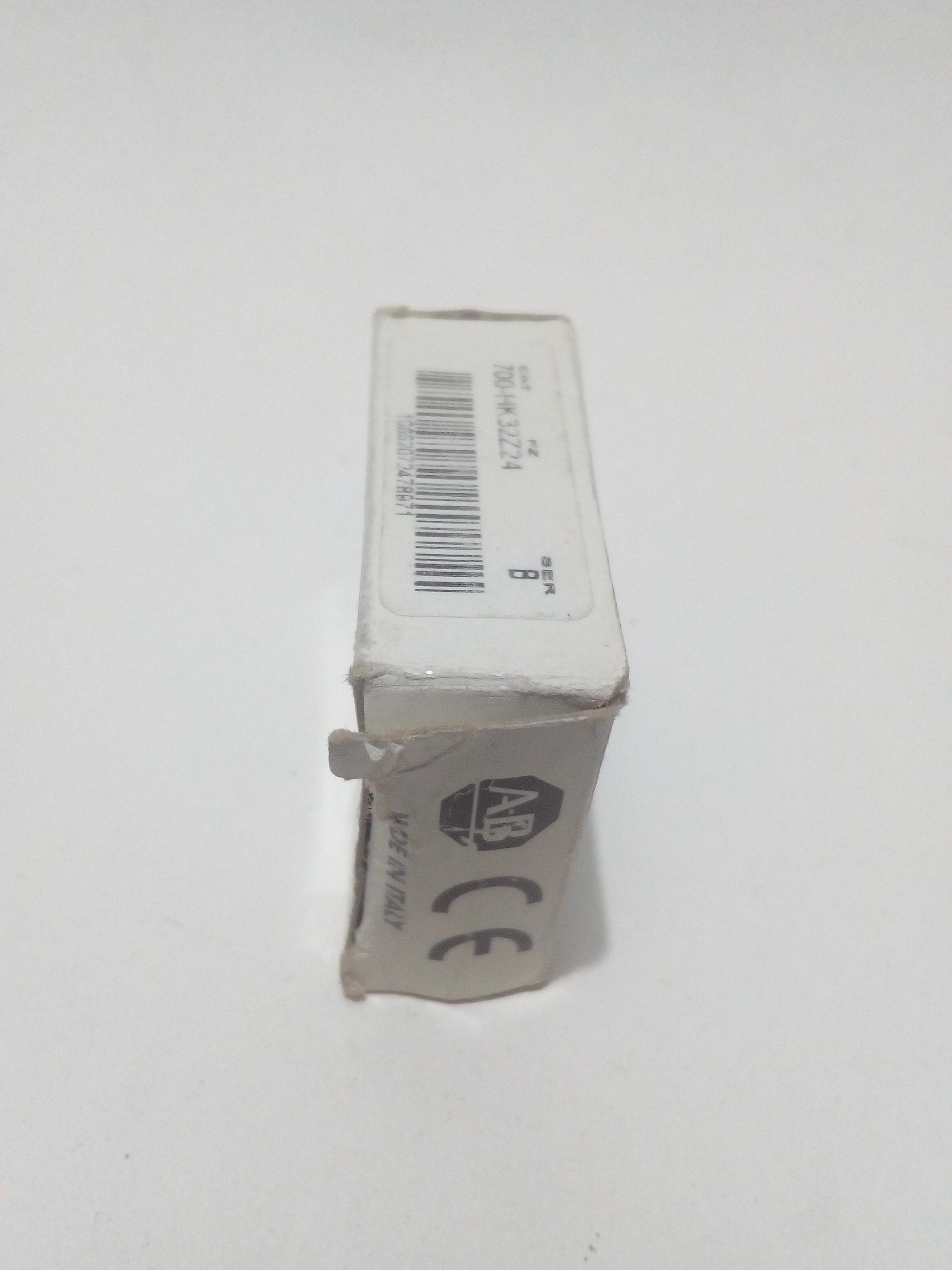 Relevador Allen Bradley 700-HK32Z24