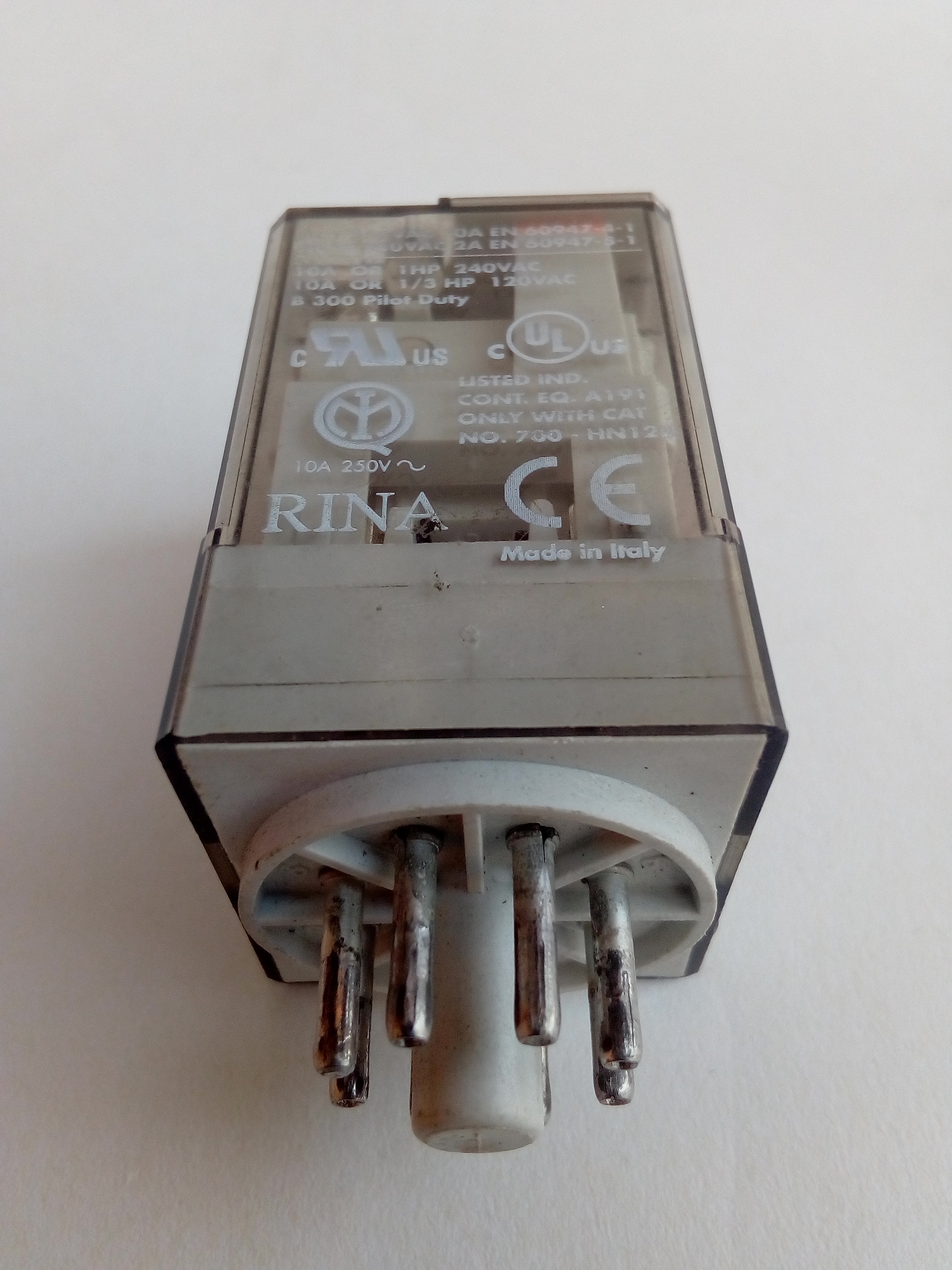 Relevador Allen Bradley 700-HA32A1