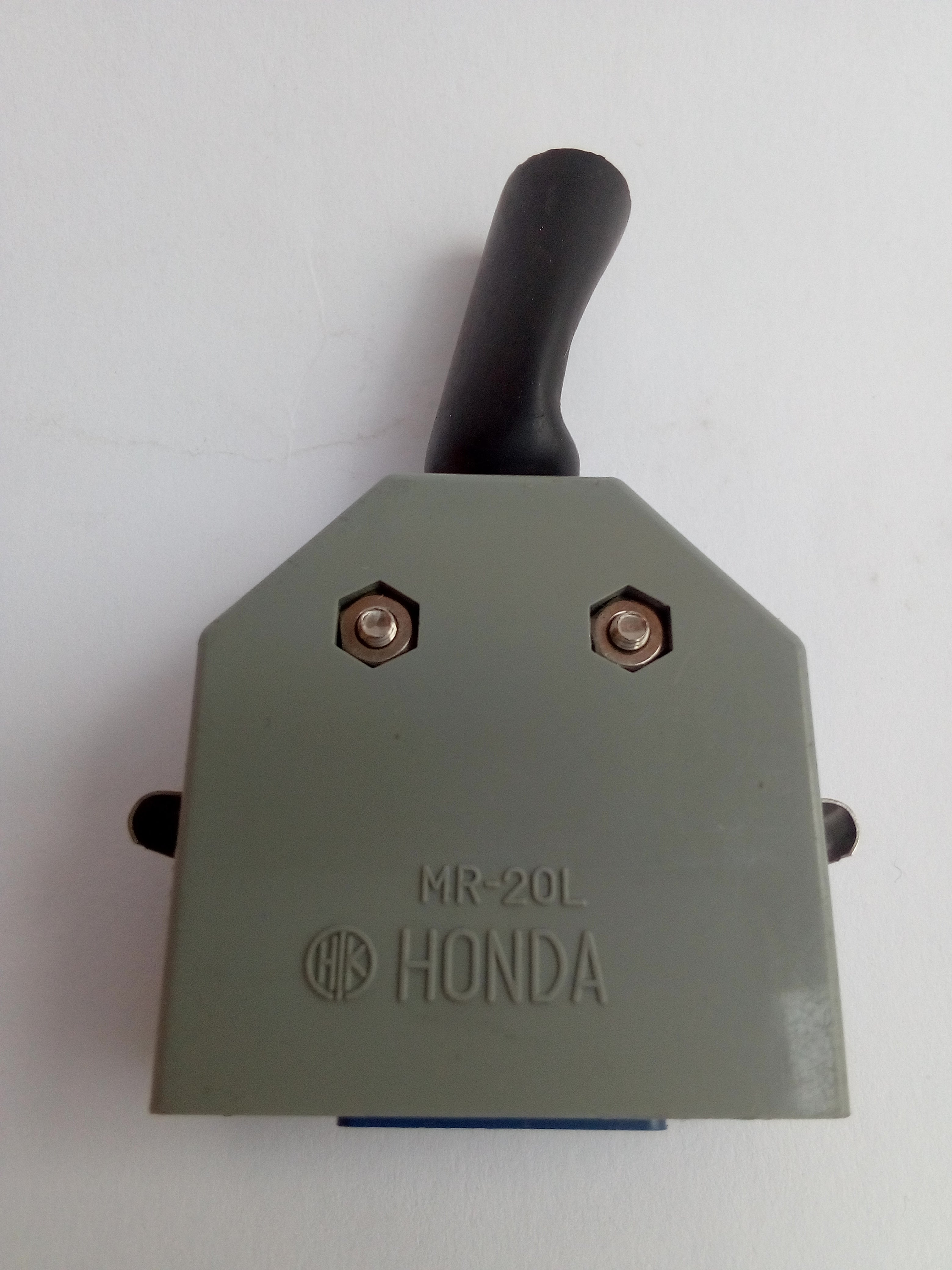 Conector Honda MR-20L (Pines Pochados)