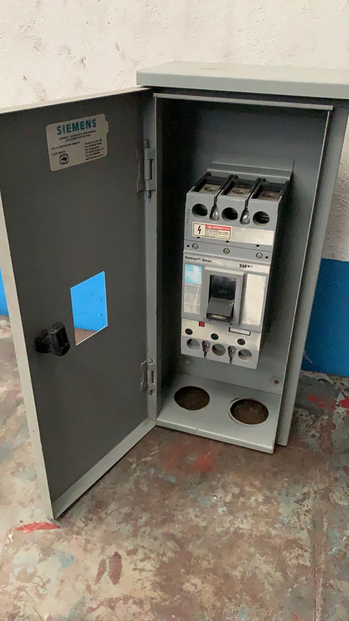 Interruptor en Caja Moldeada Siemens 200A FXD63B200