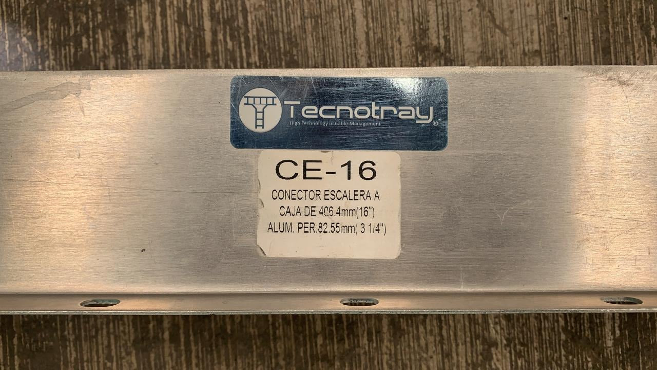 Conector Escalera Tecnotray CE-16