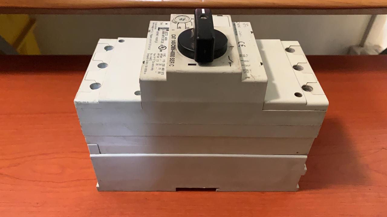 Guardamotor Allen Bradley 140-CMN-4000